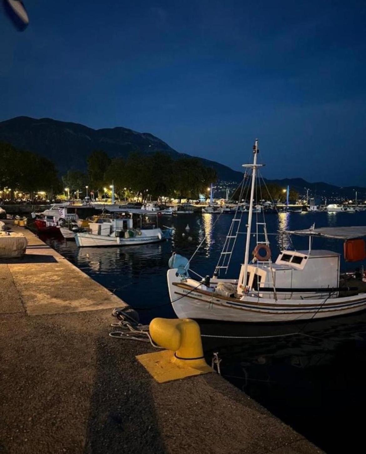 Grande Luxury Villa Kalamata - 3 エクステリア 写真